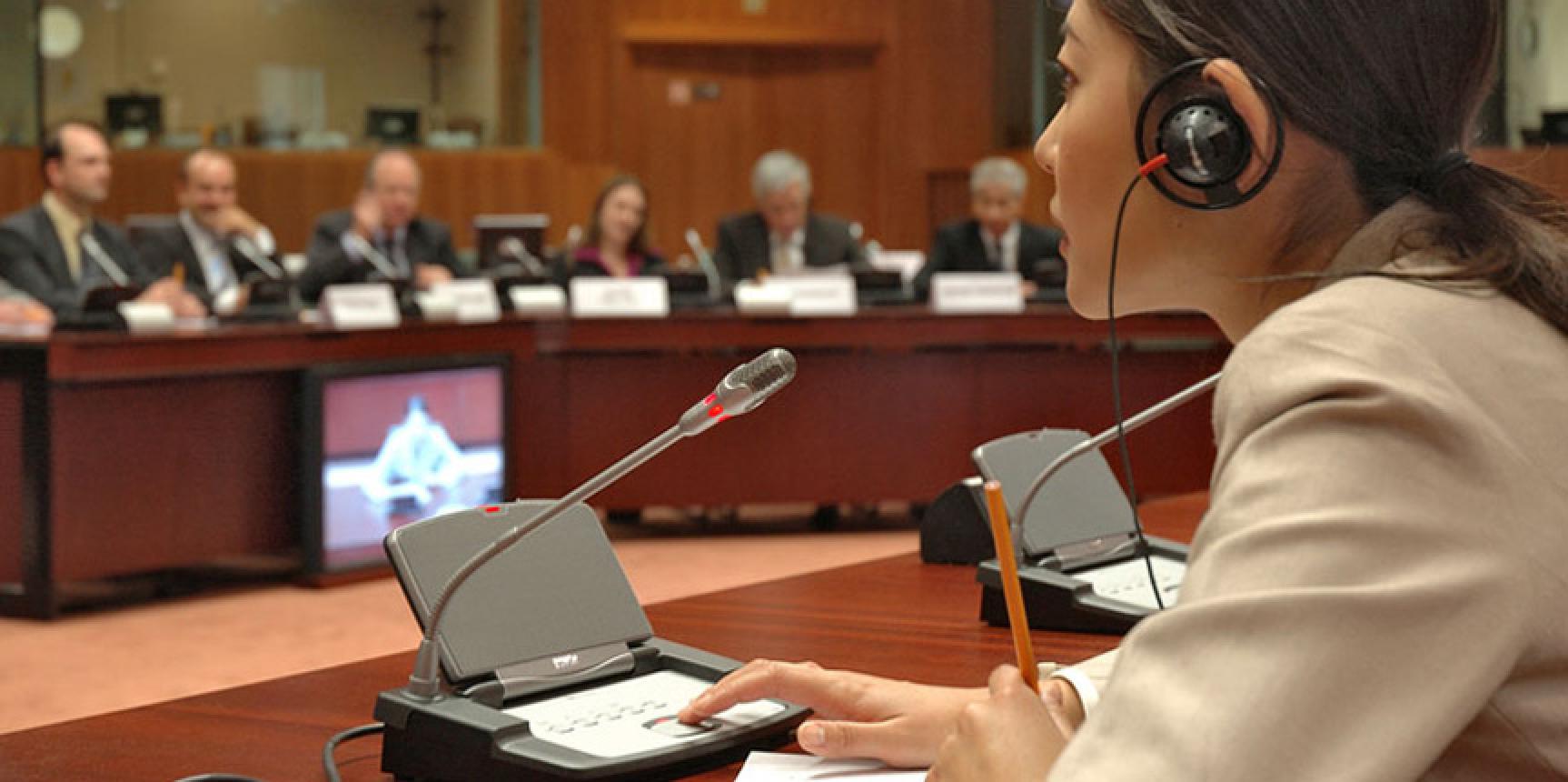 Tolmačenje na tekmovanju za mlade pravnike: XVIII. Regional Moot Court Competition (RMCC)